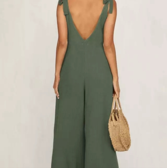 Women's Sleeveless Wide Leg Jumpsuit Rompers Overalls, adjustable straps - Picture 3 of 4